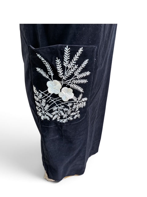 Radcliffe 1960s Vintage Black Velvet Sleeveless Shift Dress
